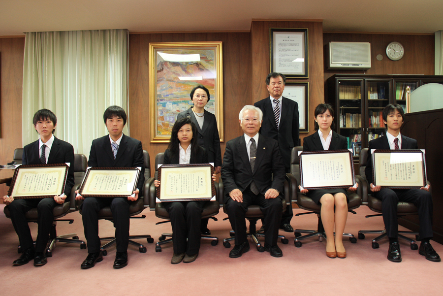 120215hyousyo02.jpg