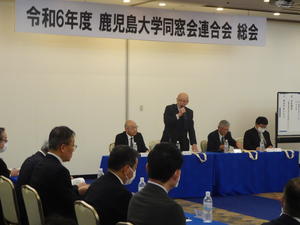 （写真①：冨永会長総会挨拶）.JPG