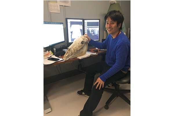 共同獣医学部卒業生の木下晃輔さんが英国の獣医師免許を取得しま