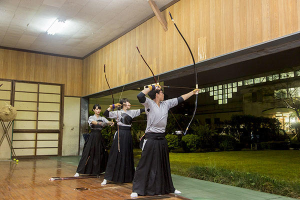 弓道部 東西学生弓道選抜対抗試合に九州代表として出場決定 トピックス 教育 学生 国立大学法人 鹿児島大学 進取の気風にあふれる総合大学