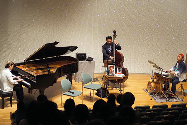 20261014jazz03.jpg
