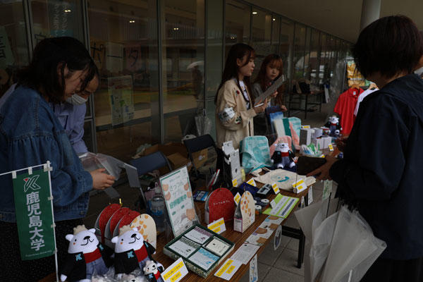 241105daigaksai_okugai_08.jpg