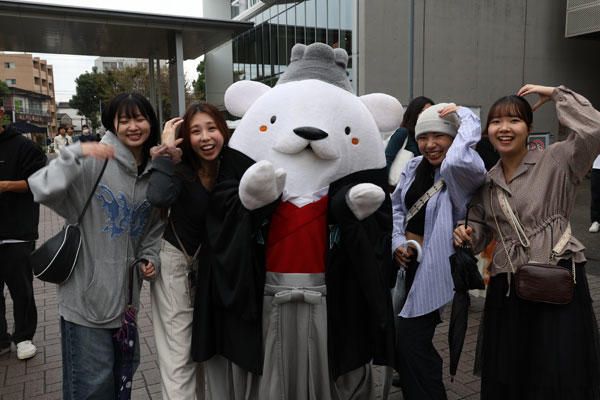241105daigaksai_sattun_07.jpg