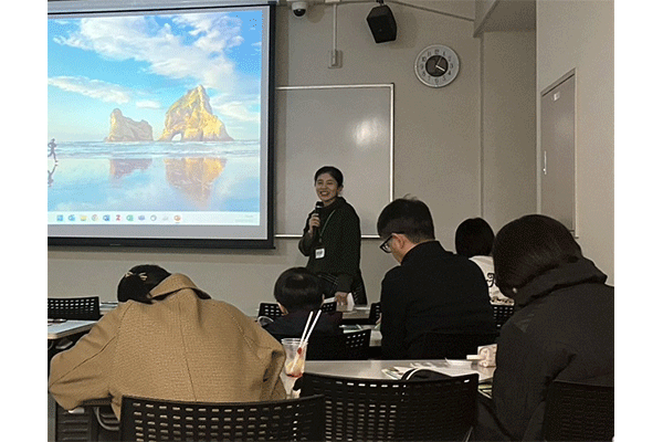 241225sciencecafe-2.png