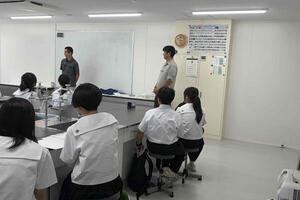 鹿児島玉龍中学校の市内自主研修訪問学習を受け入れ、生徒たちと環境・生態系について交流